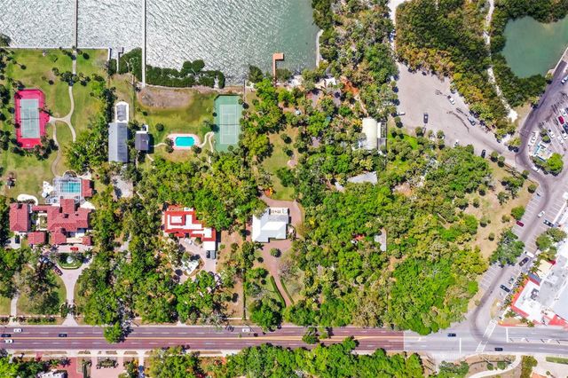 1600 PARK STREET N, St Petersburg, FL 33710