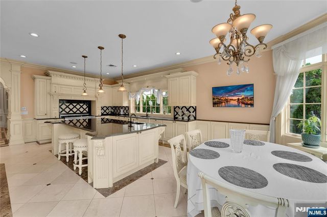 2 Euclid Road, Fort Lee, NJ 07024