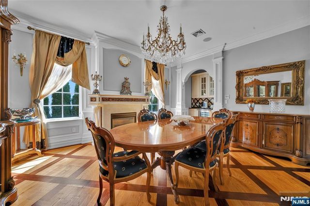 2 Euclid Road, Fort Lee, NJ 07024