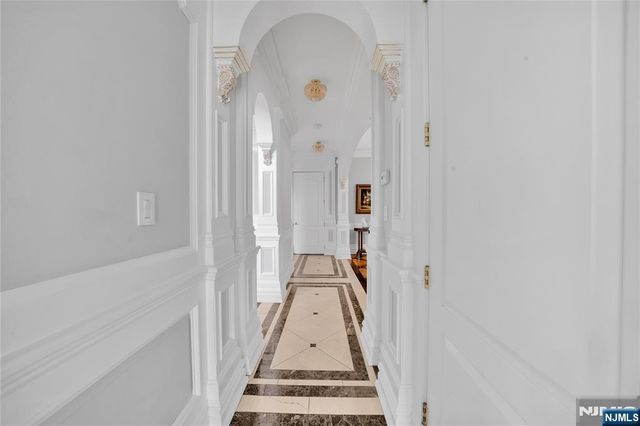 2 Euclid Road, Fort Lee, NJ 07024