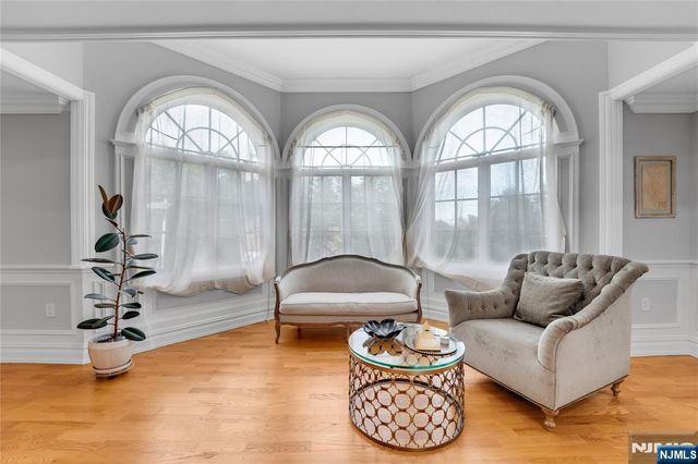 2 Euclid Road, Fort Lee, NJ 07024