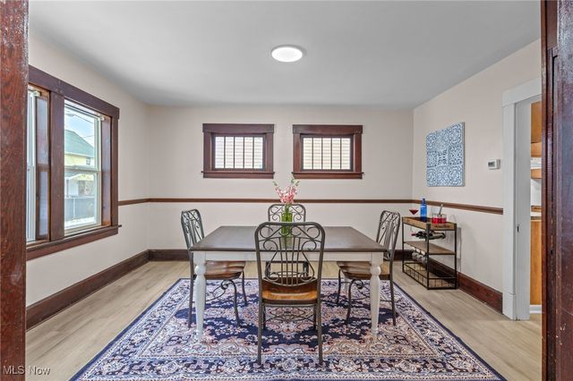 1624 May Place NE, Canton, OH 44705