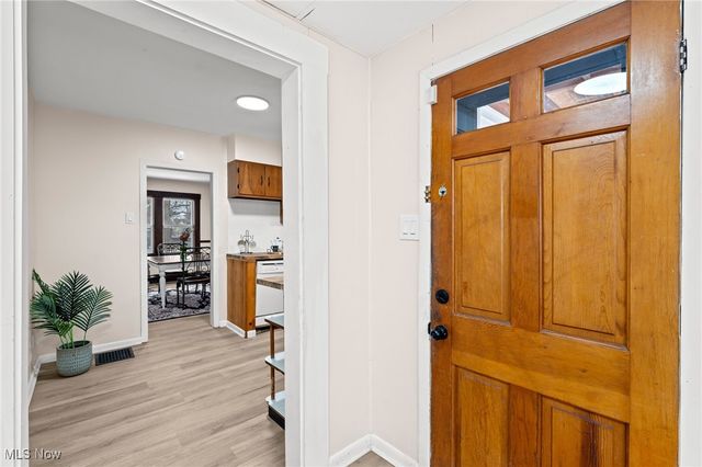 1624 May Place NE, Canton, OH 44705