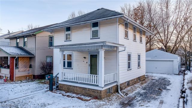 1624 May Place NE, Canton, OH 44705