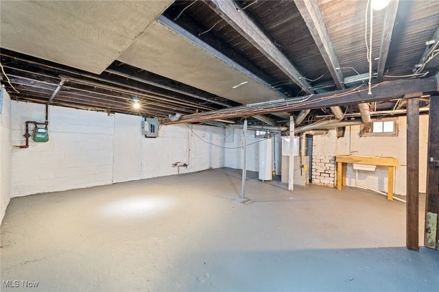 1624 May Place NE, Canton, OH 44705