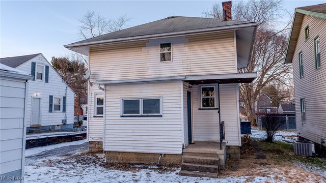 1624 May Place NE, Canton, OH 44705