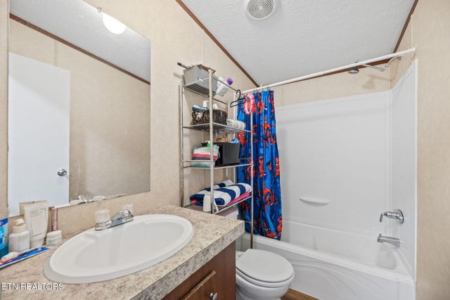521 Old Poplar Springs Rd, Kingston, TN 37763