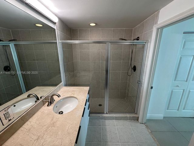 140 S Dixie Hwy 631, Hollywood, FL 33020