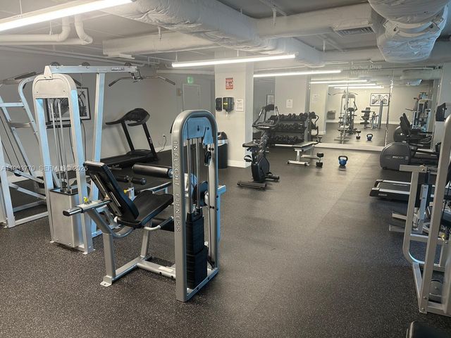 140 S Dixie Hwy 631, Hollywood, FL 33020