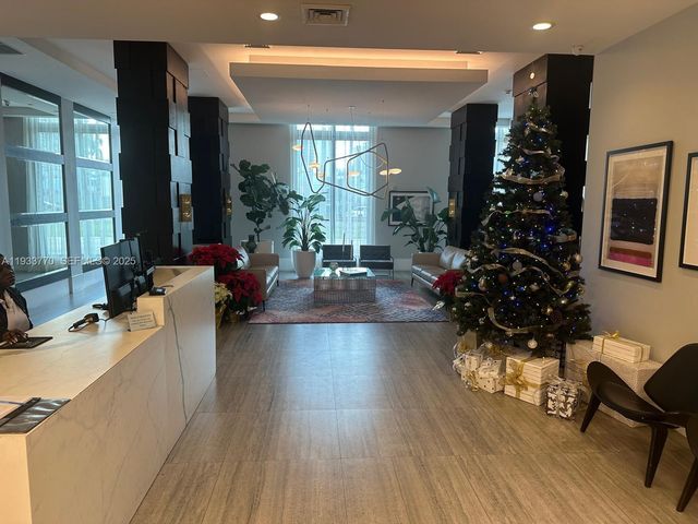 140 S Dixie Hwy 631, Hollywood, FL 33020