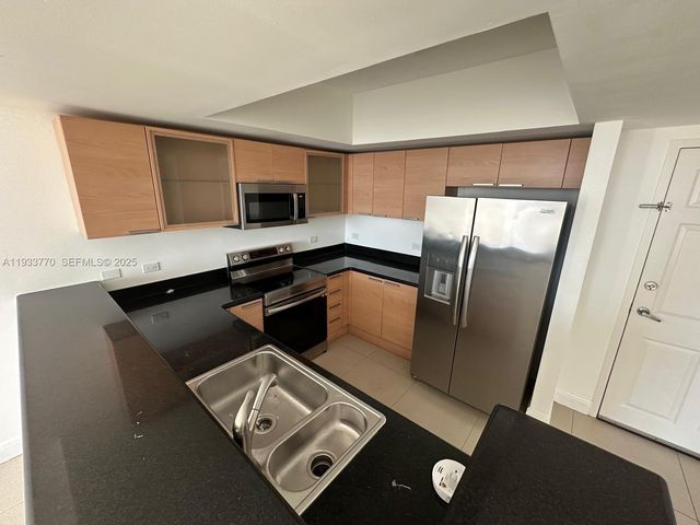 140 S Dixie Hwy 631, Hollywood, FL 33020