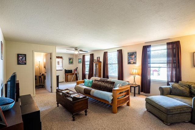 19805 Shake Ridge Rd, Volcano, CA 95689