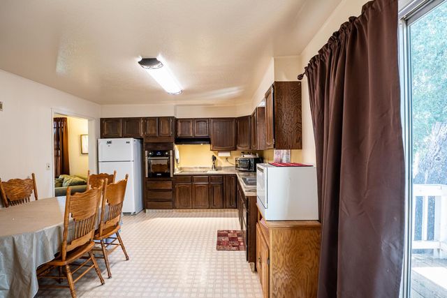 19805 Shake Ridge Rd, Volcano, CA 95689