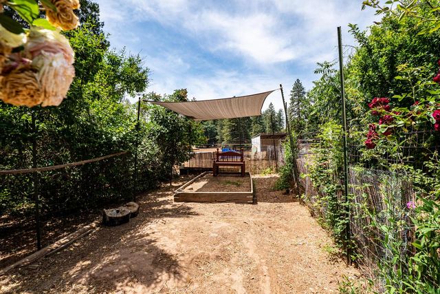 19805 Shake Ridge Rd, Volcano, CA 95689