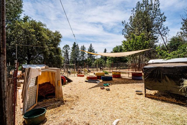 19805 Shake Ridge Rd, Volcano, CA 95689