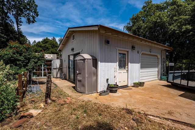 19805 Shake Ridge Rd, Volcano, CA 95689