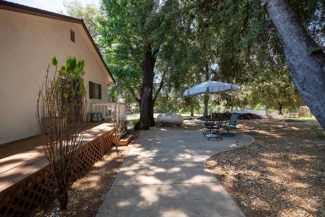 19805 Shake Ridge Rd, Volcano, CA 95689