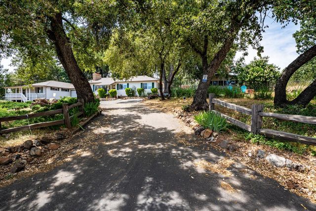 19805 Shake Ridge Rd, Volcano, CA 95689