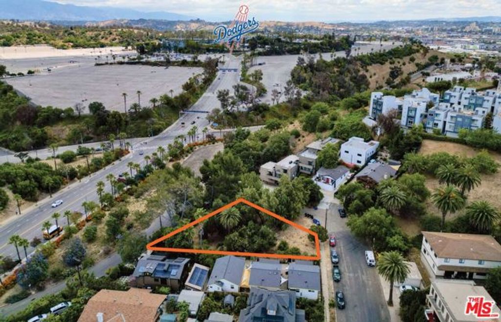 1204 Lilac Place, Los Angeles, CA 90026
