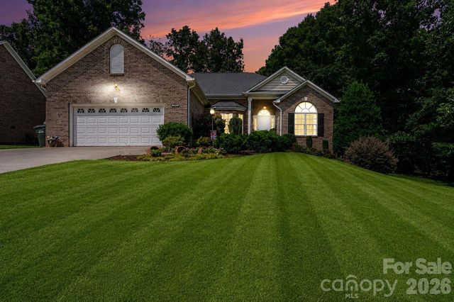 3563 Wandering Lane NE 33, Hickory, NC 28601