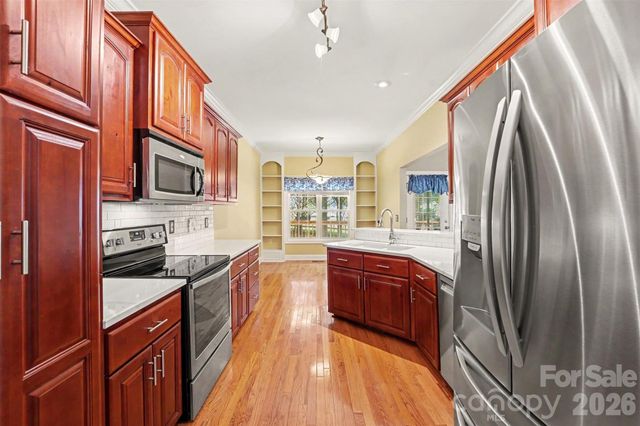 3563 Wandering Lane NE 33, Hickory, NC 28601
