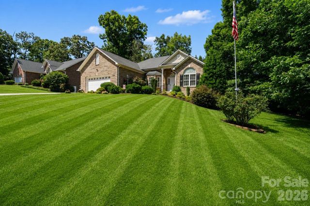 3563 Wandering Lane NE 33, Hickory, NC 28601