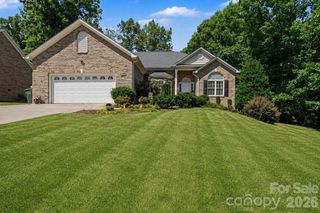 3563 Wandering Lane NE 33, Hickory, NC 28601