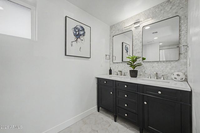 928 E GEORGIA Avenue, Phoenix, AZ 85014