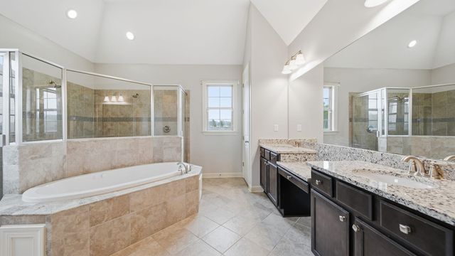 8652 BRANSON DR, Bartlett, TN 38133