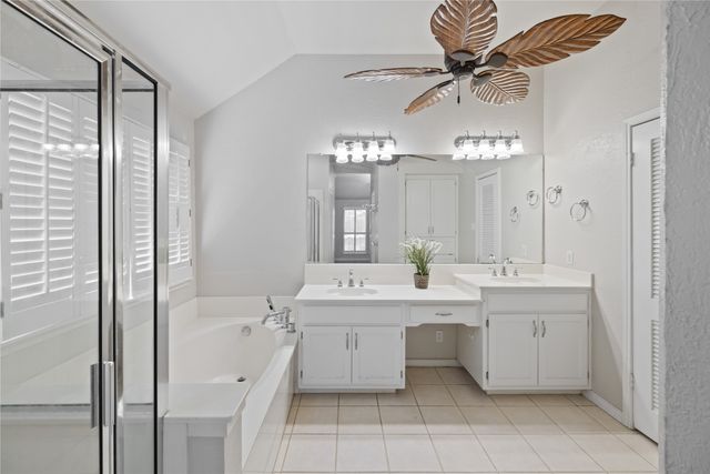 2402 Crockett Court, Grapevine, TX 76051