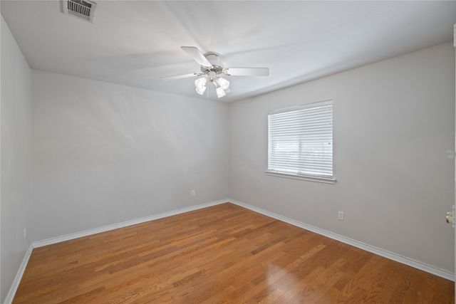 2402 Crockett Court, Grapevine, TX 76051