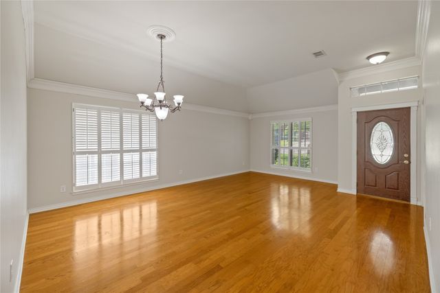 2402 Crockett Court, Grapevine, TX 76051