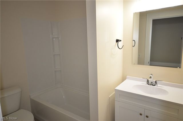 409 The Brooklands Avenue, Akron, OH 44305