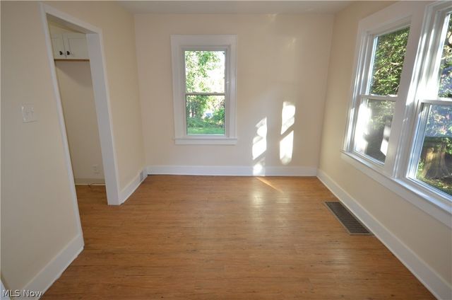 409 The Brooklands Avenue, Akron, OH 44305