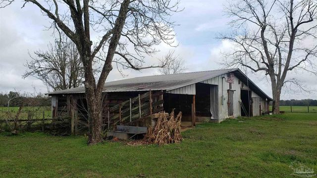 8100 Chumuckla Hwy, Milton, FL 32571