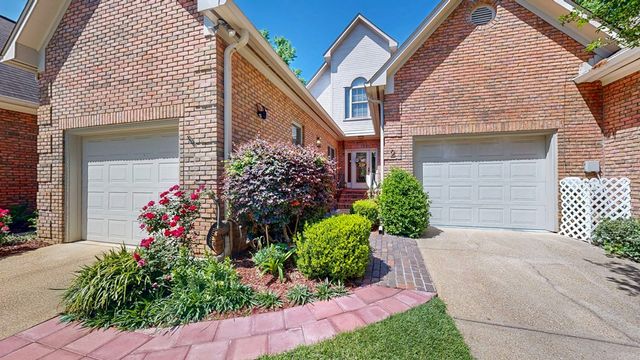 2 Parkplace Court, Dothan, AL 36301