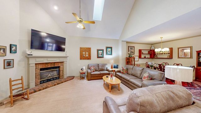 2 Parkplace Court, Dothan, AL 36301