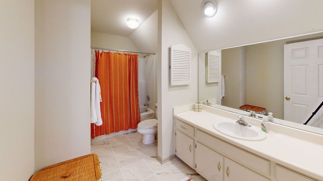 2 Parkplace Court, Dothan, AL 36301