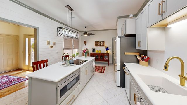 2 Parkplace Court, Dothan, AL 36301