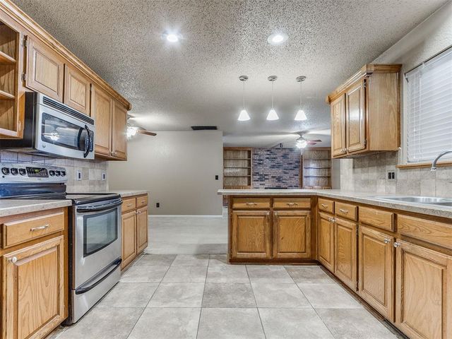 520 NW 140th Street, Edmond, OK 73013