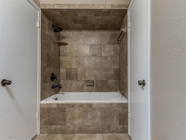 520 NW 140th Street, Edmond, OK 73013