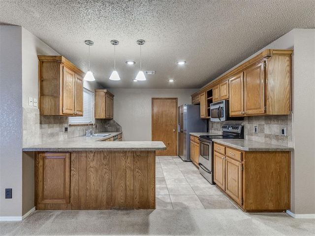 520 NW 140th Street, Edmond, OK 73013