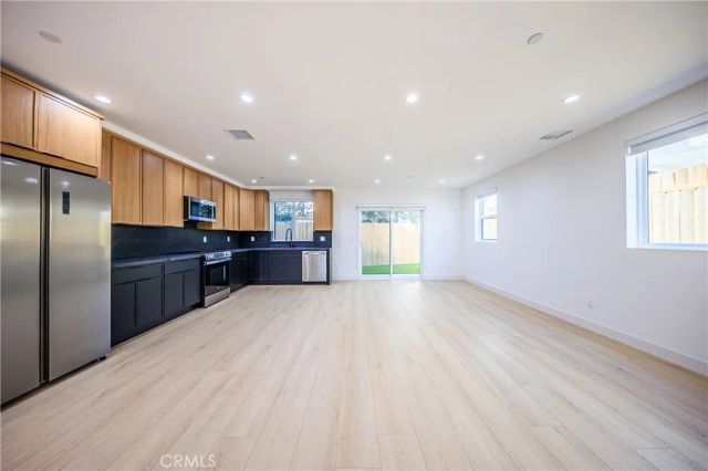 1021 Citrus Avenue 2, Los Angeles, CA 90019