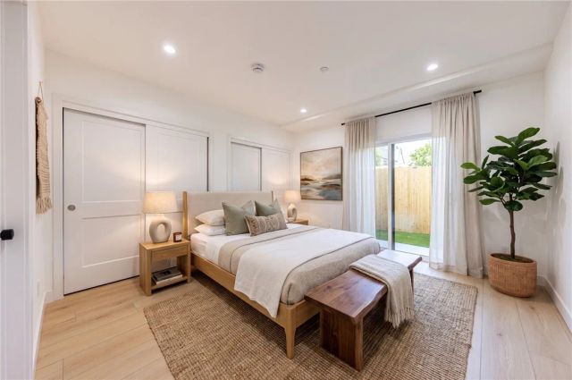 1021 Citrus Avenue 2, Los Angeles, CA 90019