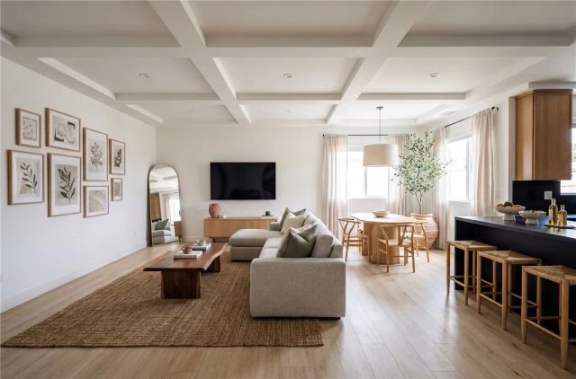 1021 Citrus Avenue 2, Los Angeles, CA 90019