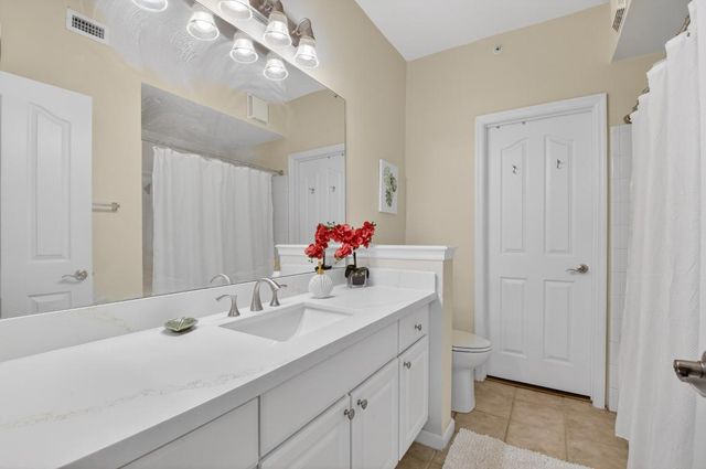 2022 Alta Meadows Lane 607, Delray Beach, FL 33444