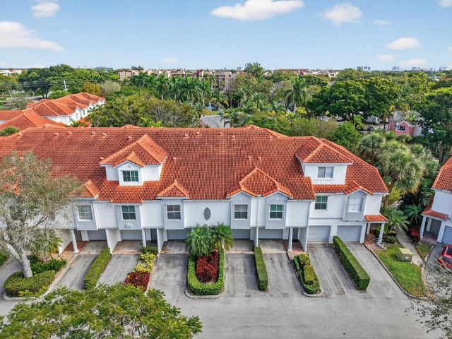 2022 Alta Meadows Lane 607, Delray Beach, FL 33444