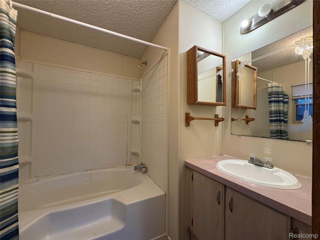 2700 Shimmons Road 161, Auburn Hills, MI 48326