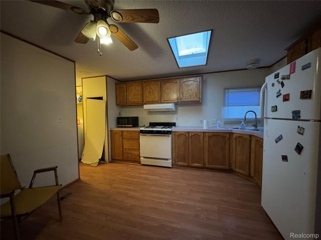 2700 Shimmons Road 161, Auburn Hills, MI 48326