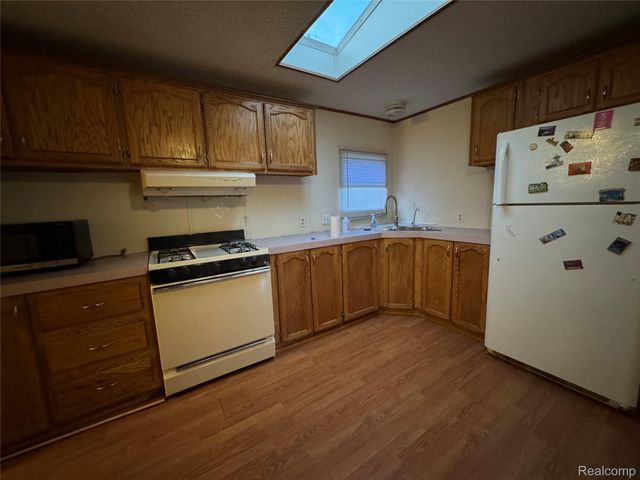 2700 Shimmons Road 161, Auburn Hills, MI 48326